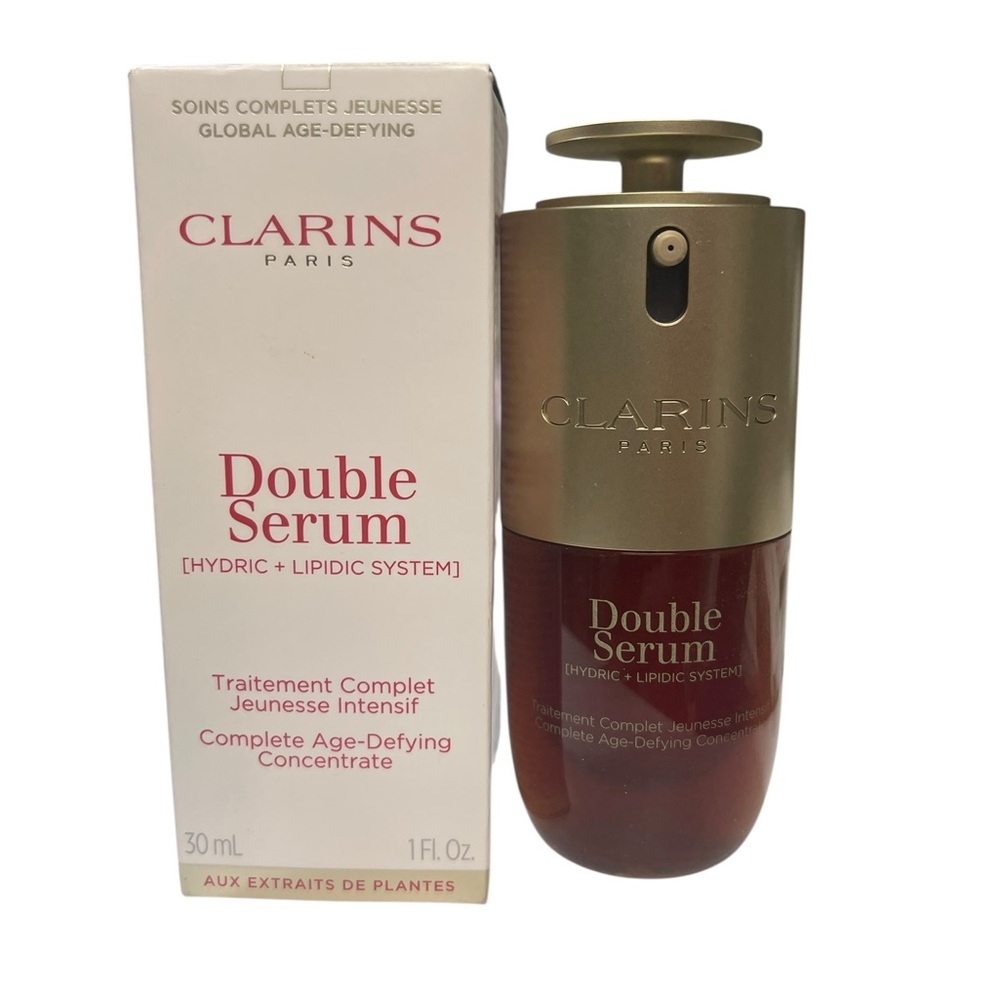 Clarins |
Double Serum Complete Age-Defying
Concentrate

Hydric +Lipidic System